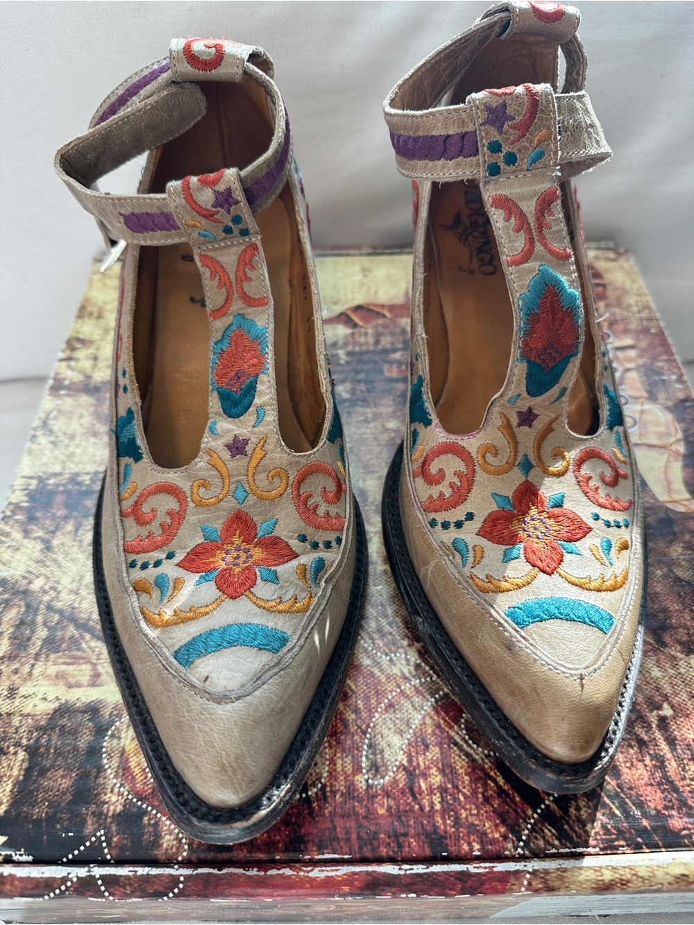 Old Gringo “Deborah Tico” Beige Leather Floral Embroidered T-Strap Bootie - Picture 8 of 9